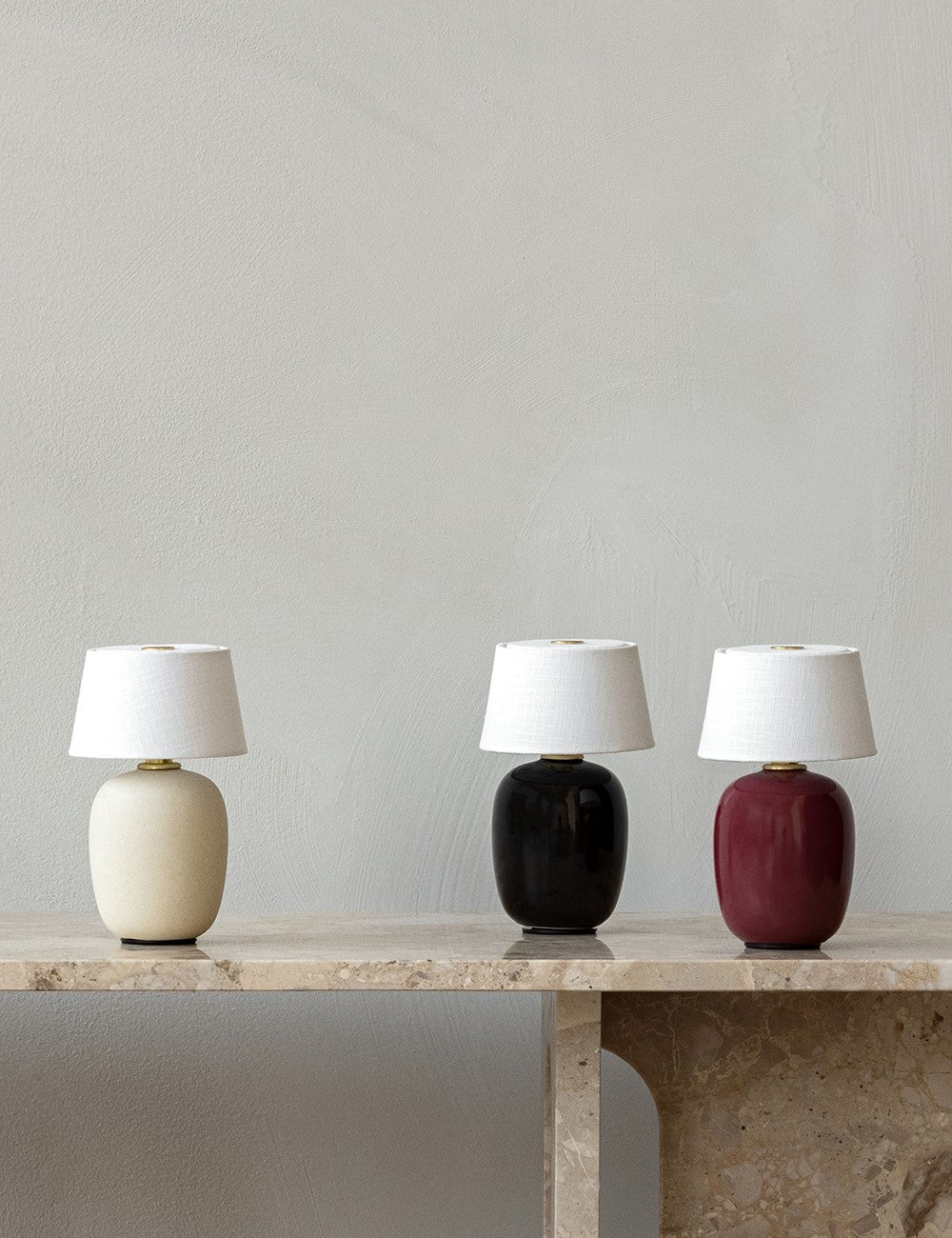 Torso portable lamp