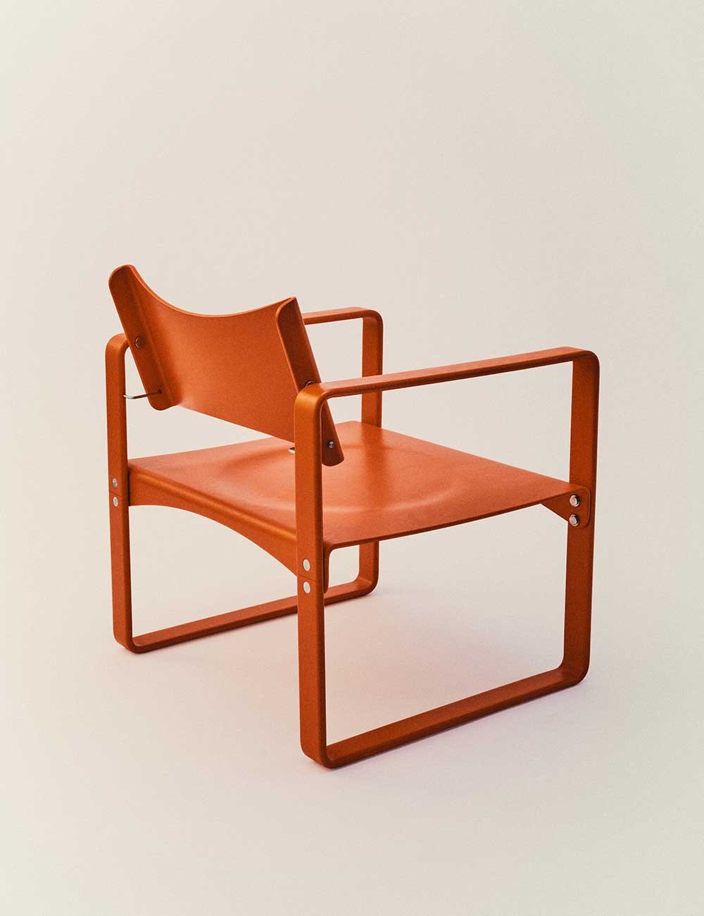SERIES 270 F ARMCHAIR