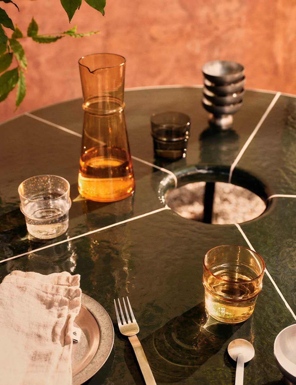 Deya dining table