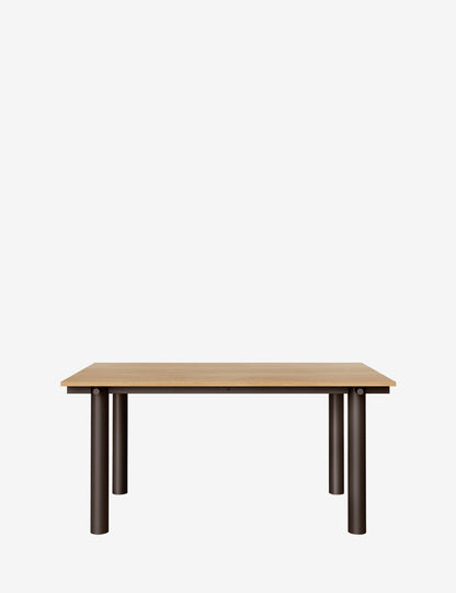 Atura dining table