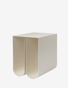 CURVED TABLE