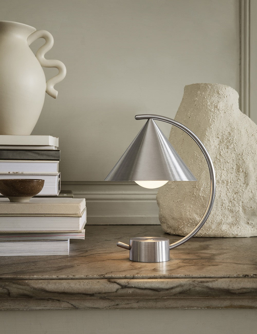 MERIDIAN LAMP