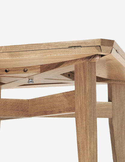 GASCOIN DINING B-TABLE