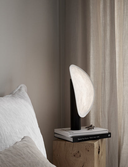 TENSE PORTABLE TABLE LAMP