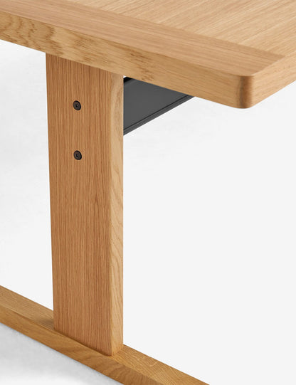 PASSERELLE DINNING TABLE 300