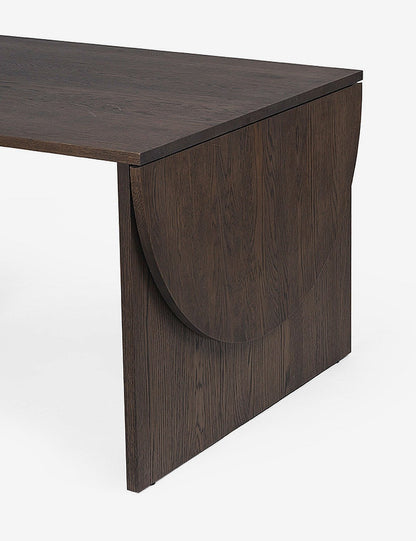 PYLO DINNING TABLE
