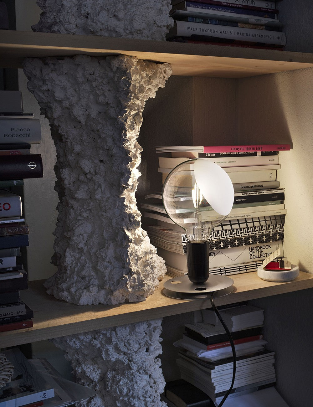 Lampadina table lamp