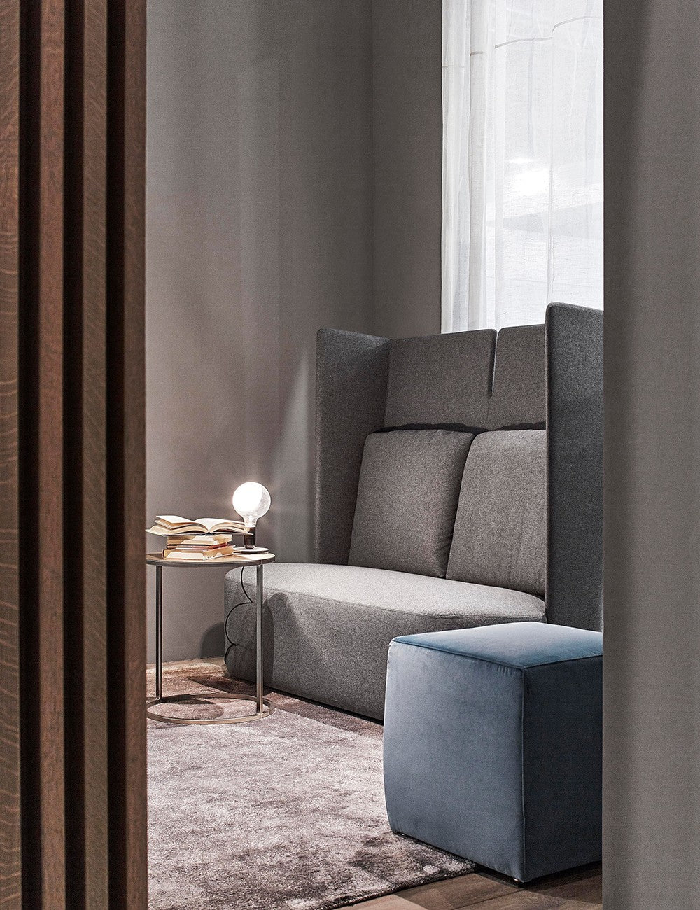 Lampadina table lamp