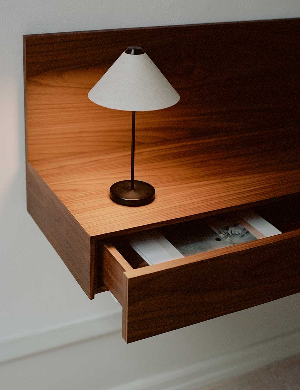 TANA WALL MOUNTED MEDIA MODULE