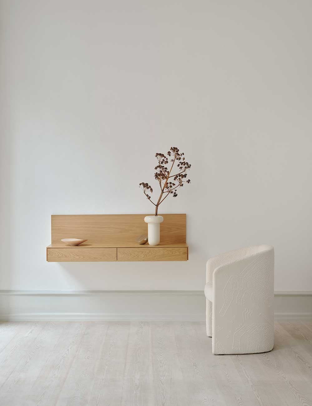 TANA WALL MOUNTED MEDIA MODULE