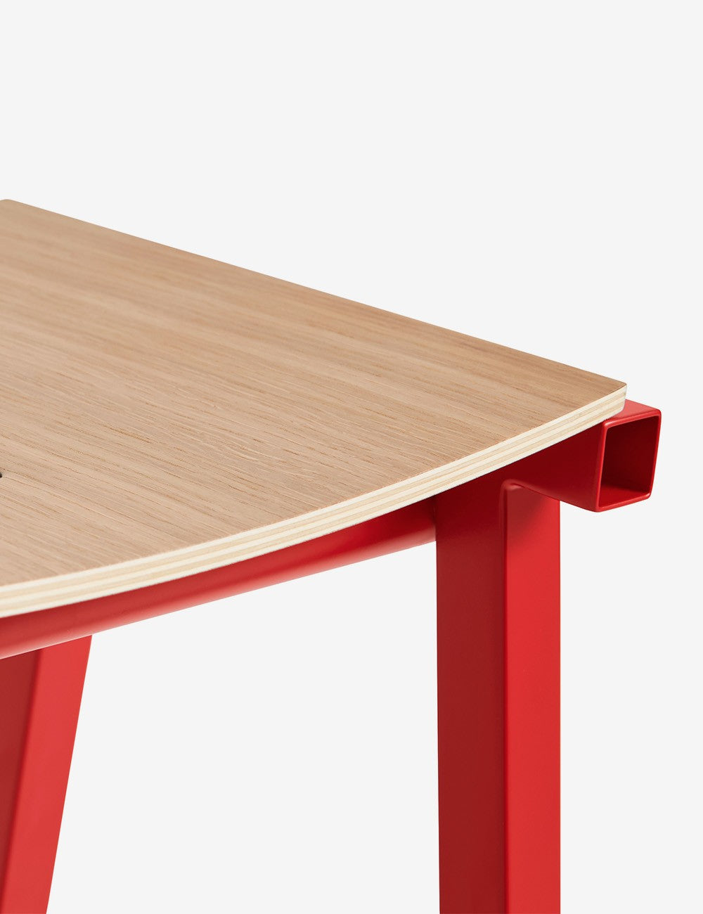 TABURETE 8 BAR STOOL H75