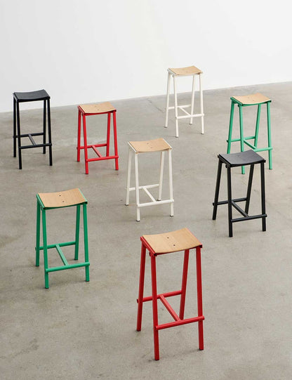 TABURETE 8 BAR STOOL H75