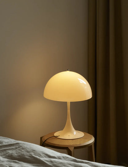 Panthella 320 table lamp