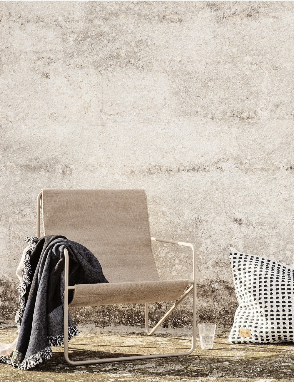 DESERT LOUNGE CHAIR SAND