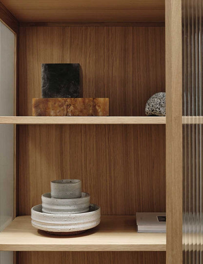 REED VITRINE