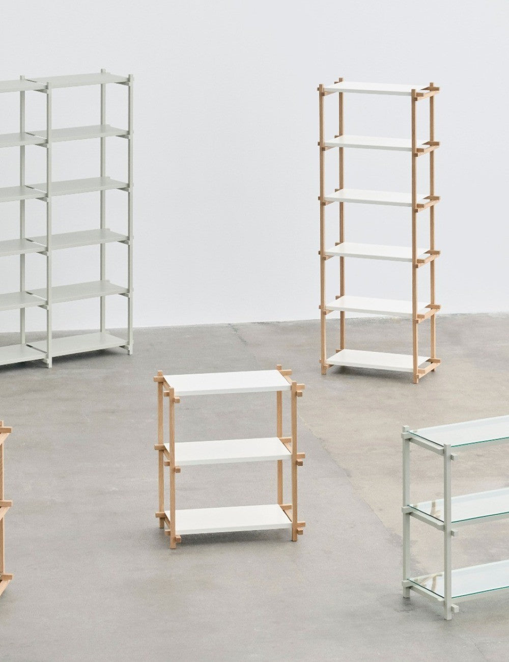 WOODY SHELVING COLUMN LOW