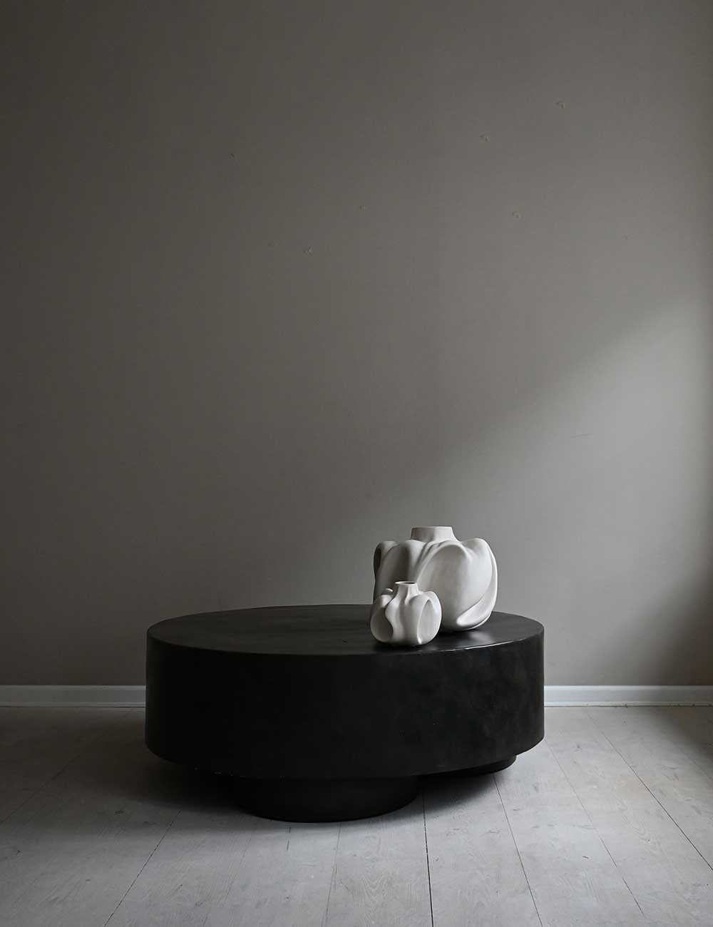 BIG FOOT COFFEE TABLE