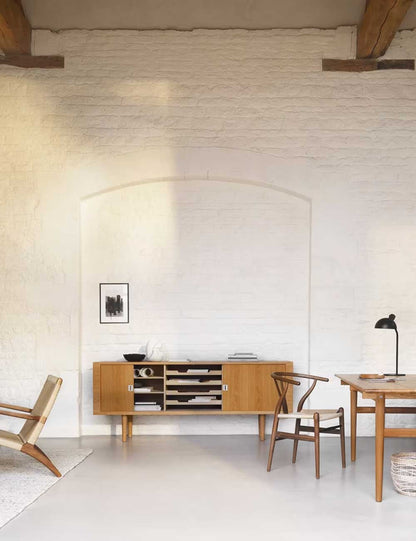 CH825 CREDENZA