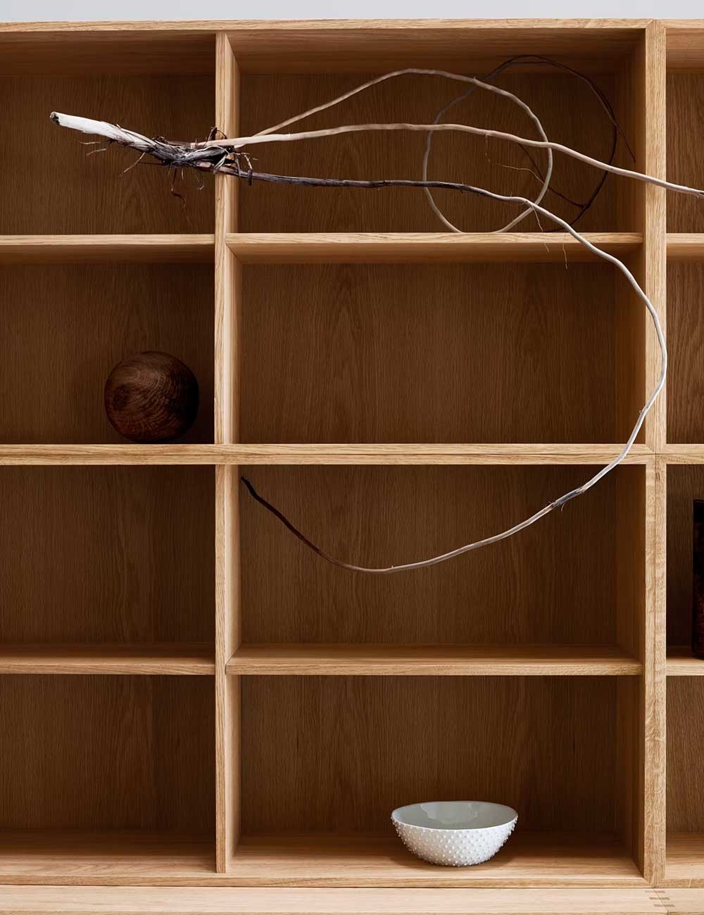 FK63 DEEP BOOKCASE UPRIGHT