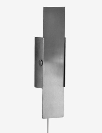 PIVOTING WALL LAMP