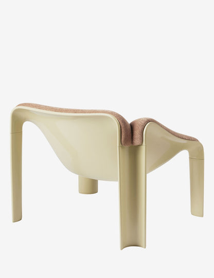 F300 LOUNGE CHAIR