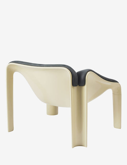 F300 LOUNGE CHAIR