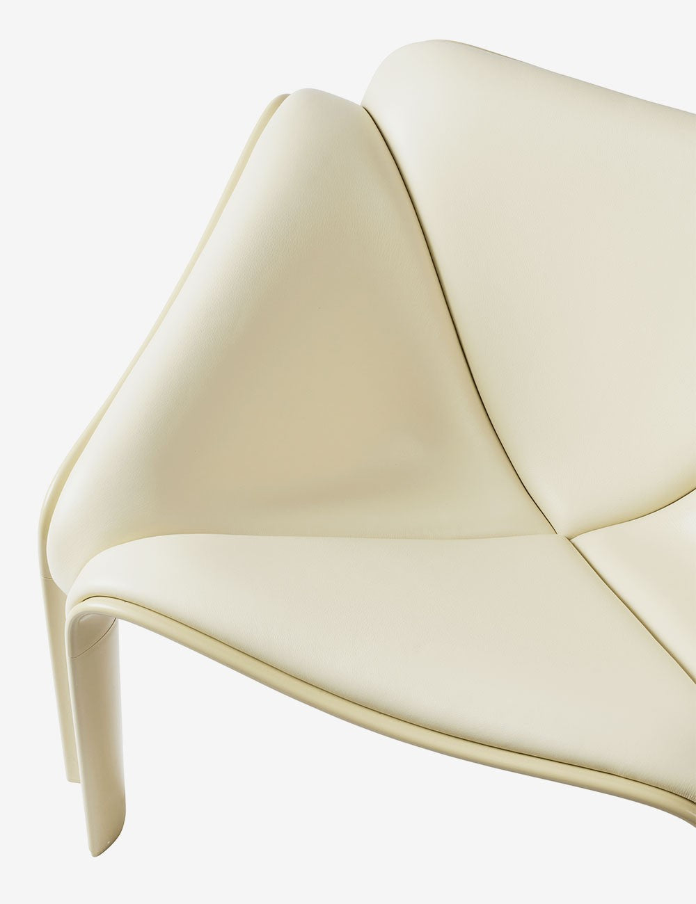 F300 LOUNGE CHAIR