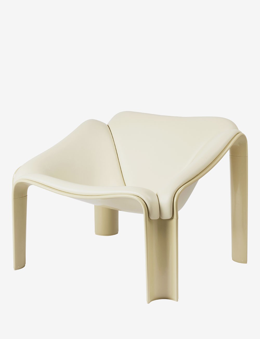 F300 LOUNGE CHAIR