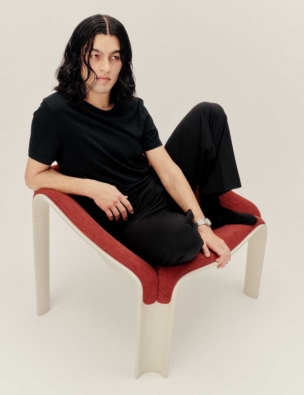 F300 LOUNGE CHAIR