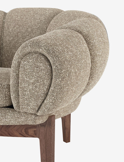 CROISSANT LOUNGE CHAIR