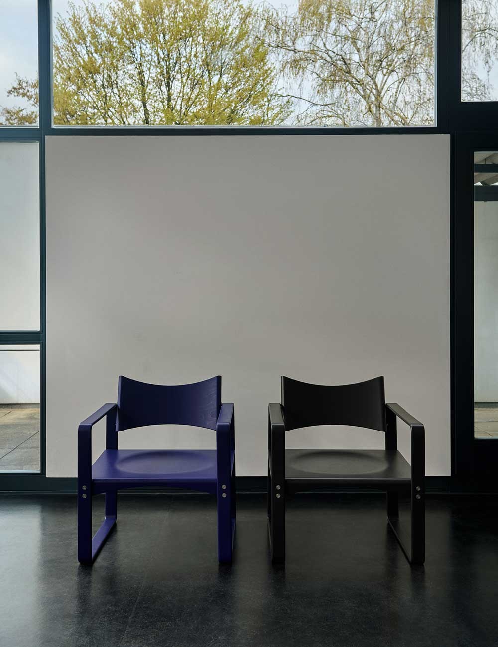 SERIES 270 F ARMCHAIR
