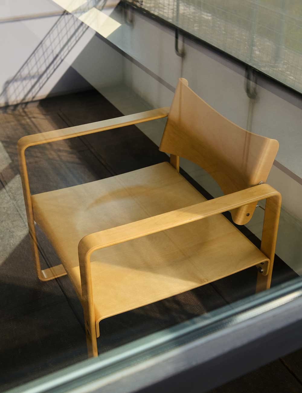 SERIES 270 F ARMCHAIR