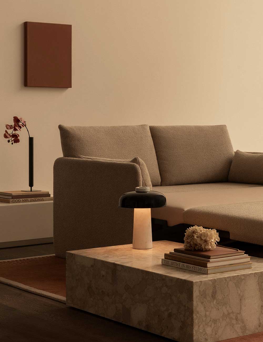 REVERSE TABLE LAMP