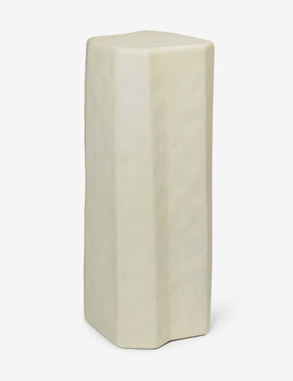 Staffa pedestal