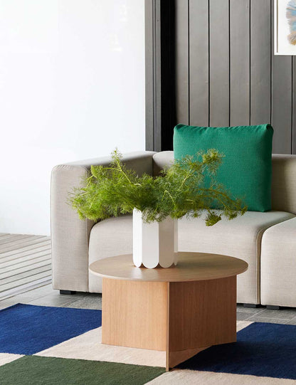 Slit wooden table Ø65