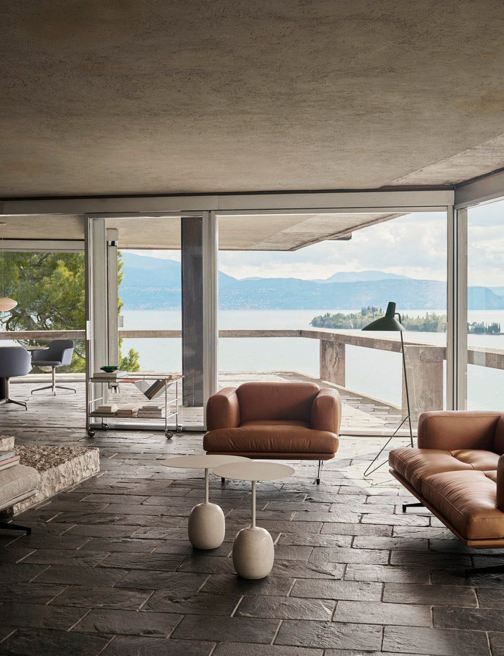Inland Lounge Chair AV21