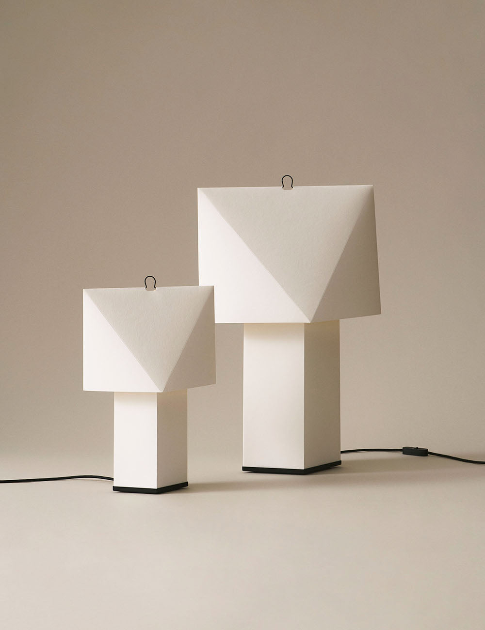 Aplat table lamp 440