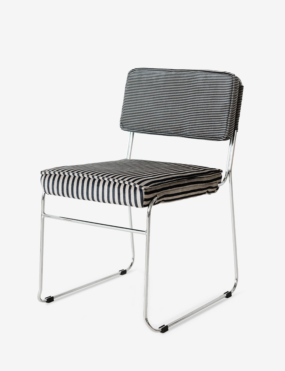 Endless dining chair