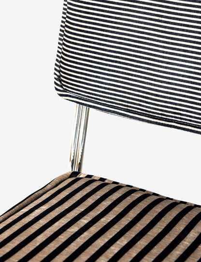 Endless dining chair