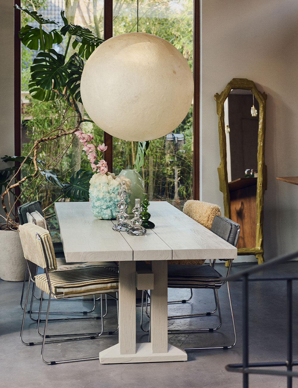 Forma Dining Table 220